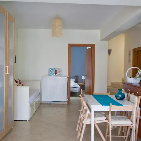 Bozis Private Pool Villa, Szíviri