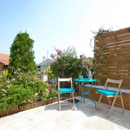 Bozis Private Pool Villa, וילה